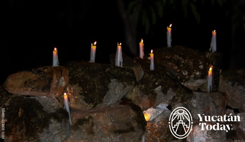 2410 Janal Pixan Albarrada Velas Biix Iluminado by Goretty Ramos