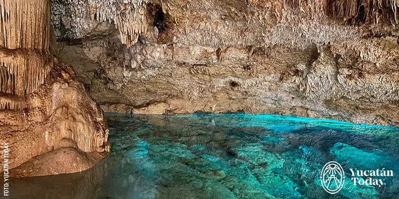 Dzul Ha, a closed cenote with stalagmites, Hacienda Sotuta de Peón in Yucatán.