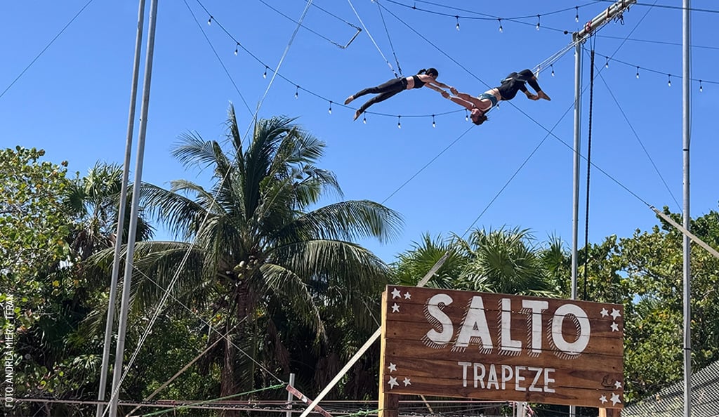 El-Salto-Trapeze-School-en-El-Cuyo-by-Andrea-Mier-y-Teran-1