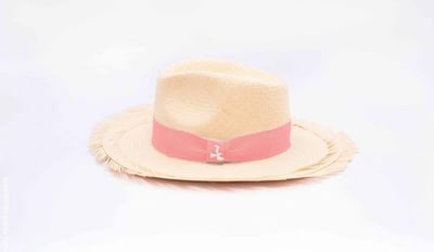 sombrero-hat-jipijapa-by-palova-van-den-akker-pvda-800x464-1
