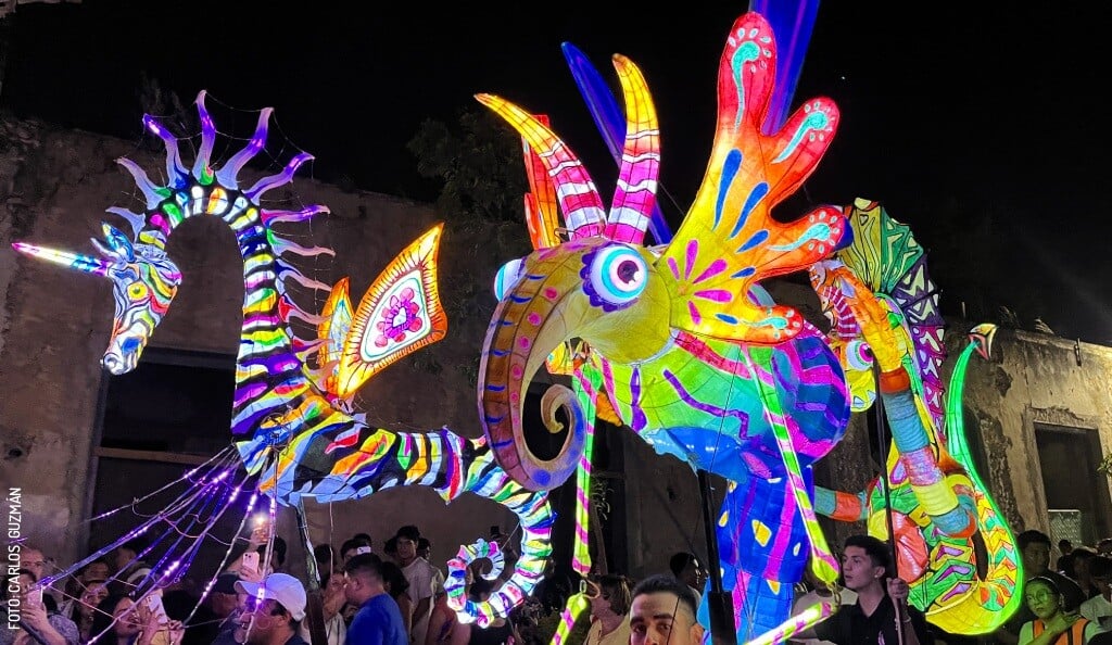 2412 Noche Blanca Alebrijes by Carlos Guzman slogo