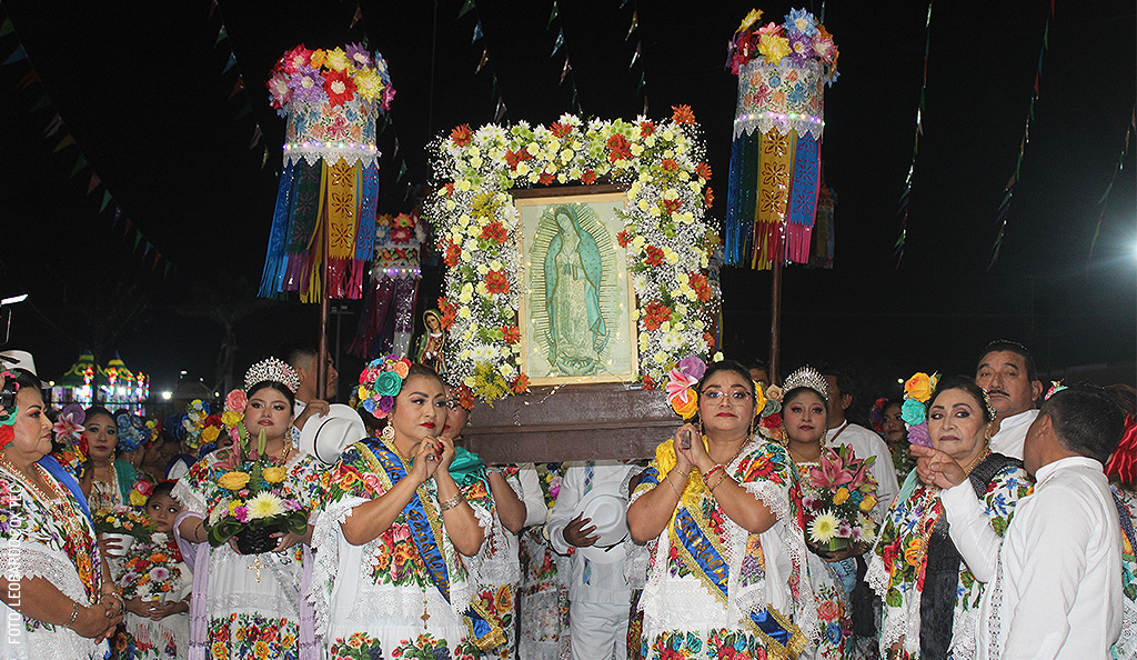 <span id="hs_cos_wrapper_name" class="hs_cos_wrapper hs_cos_wrapper_meta_field hs_cos_wrapper_type_text" style="" data-hs-cos-general-type="meta_field" data-hs-cos-type="text" >La fiesta de Acanceh, la celebración más larga de la Península de Yucatán</span>