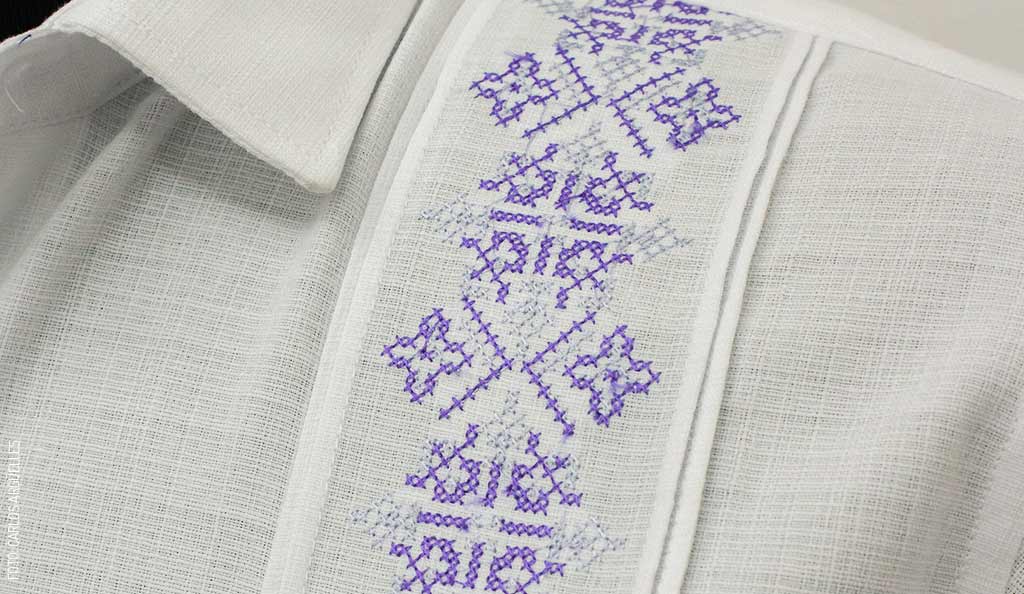 Guayabera-de-la-empresa-Wortex-marca-D-Carlos-by-Carlos-Arguelles-Dec-07-2023-05-21-17-8379-AM