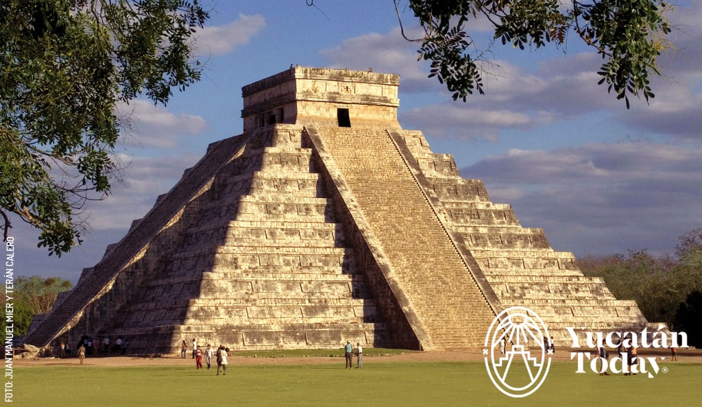 Chichen-Itza-equinoccio-equinox-kukulkan-by-Juan-Manuel-Mier-y-Teran