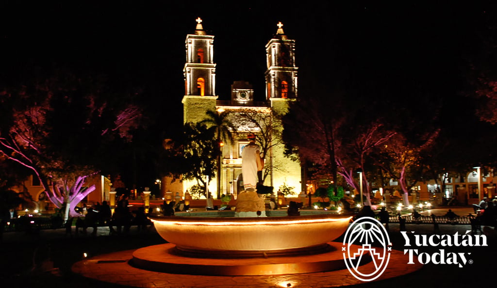 Valladolid Cathedral at night