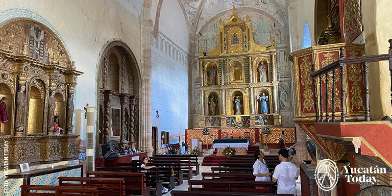 Interior de la Iglesia y Convento de San Miguel Arcángel. Maní es la joya de la corona de la Ruta de los Conventos en Yucatán