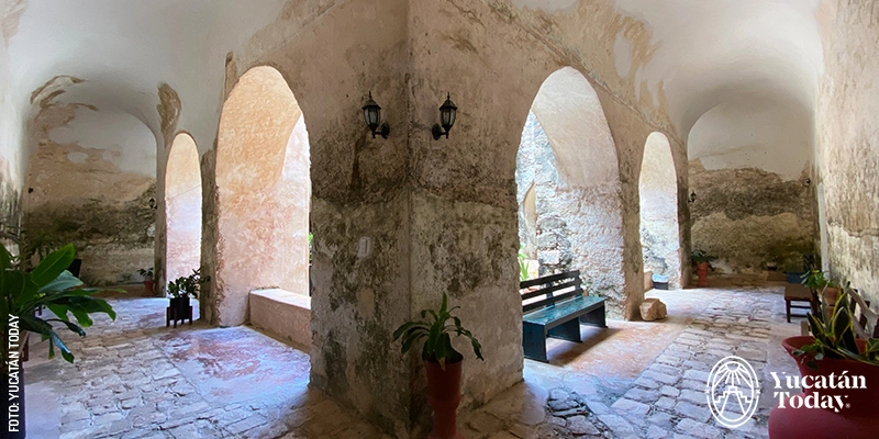 The interior of the former convent of San Miguel Arcángel in Maní receives tours with prior reservation.